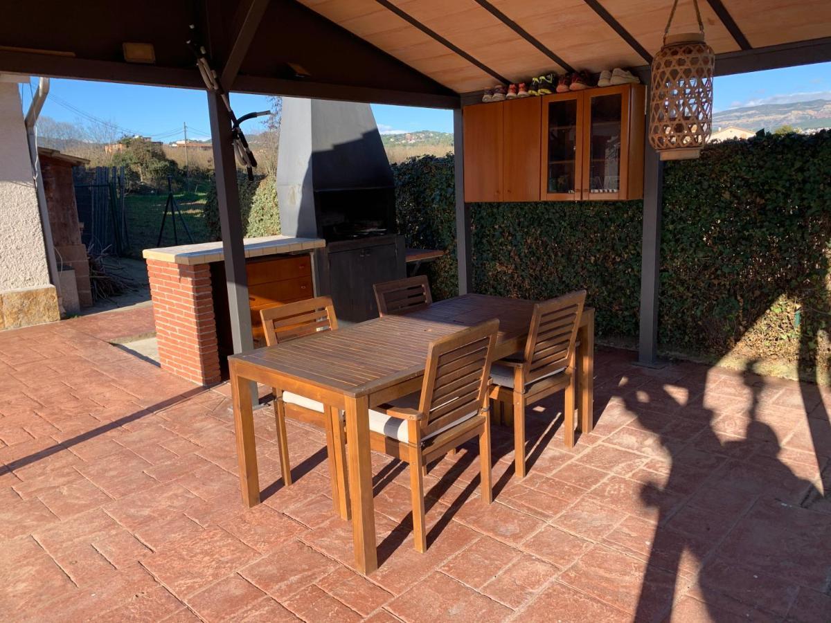Villa Molí den burch Santa Eulàlia de Ronçana Exterior foto